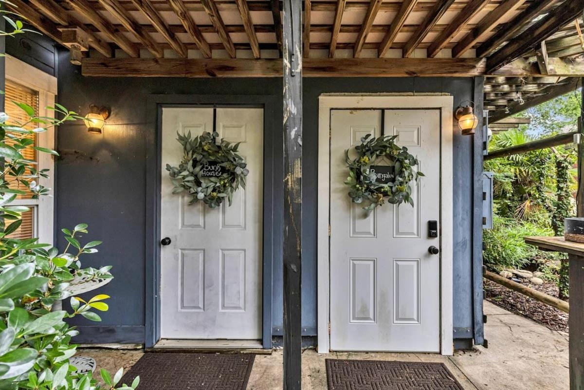 Bare Feet Bungalow -Close To Beach & Dog Friendly Gulfport Exterior photo
