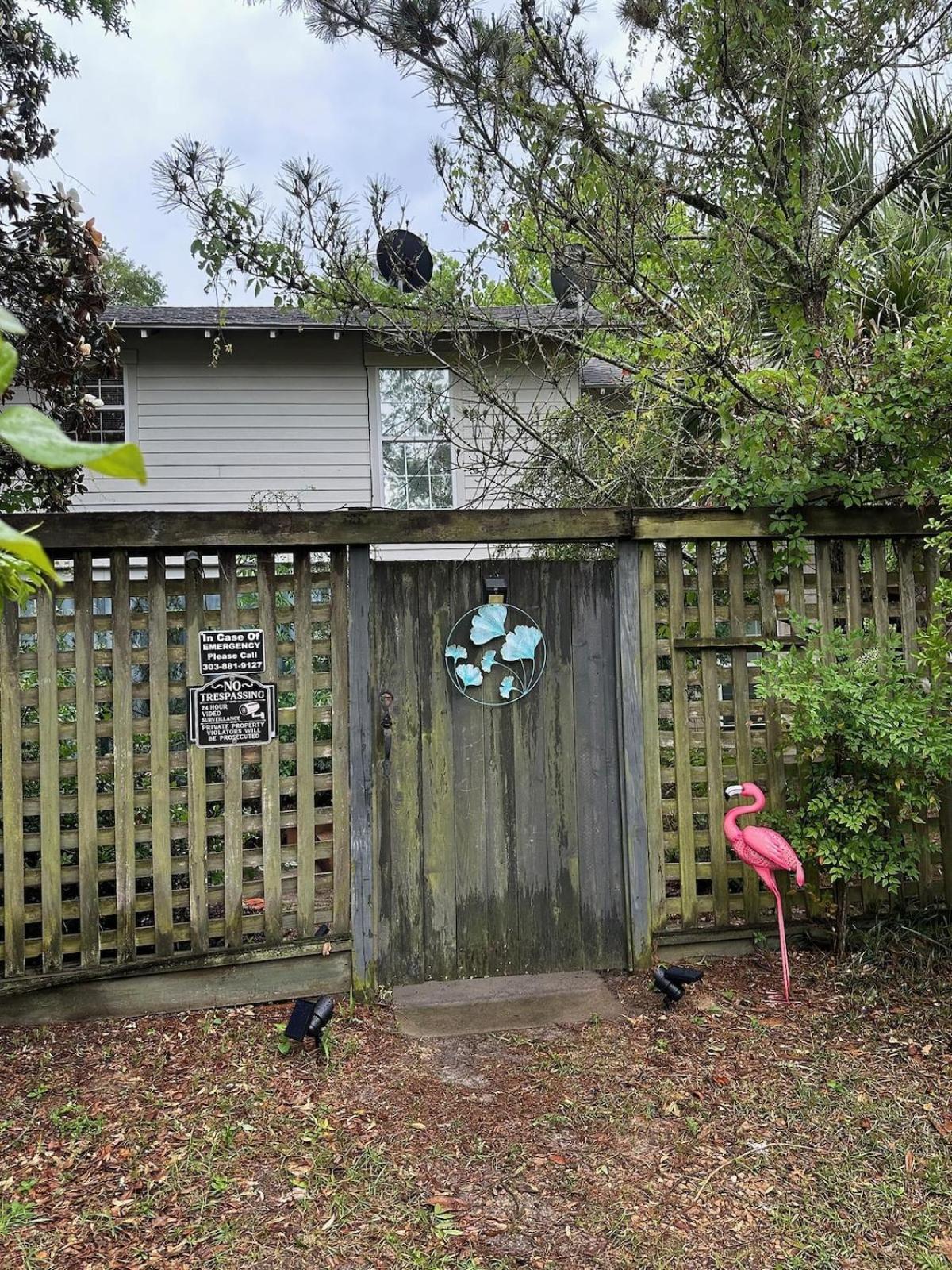 Bare Feet Bungalow -Close To Beach & Dog Friendly Gulfport Exterior photo